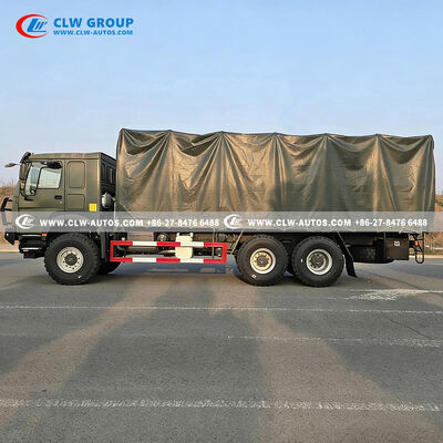 Sinotruk HOWO 6x6 All-Wheel Drive Troop Carrier Truck with 371HP Diesel Engine for 30 Personnel Transport